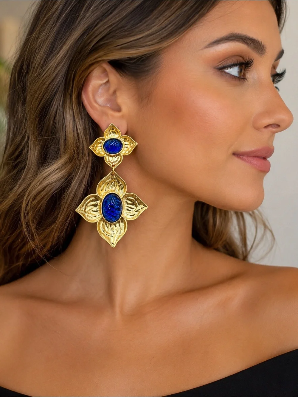 Kenneth Jay Lane KJL Gold Tone Blue Glass Floral Dangle Earrings 2.75” Glamorous